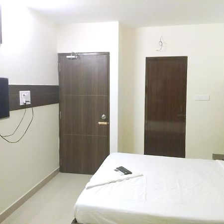 Hotel Amrita Mogappair Chennai Exterior foto